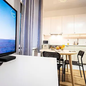 Spacious With 3 Meter Ceilings, Powisle, The Old Town Apartament