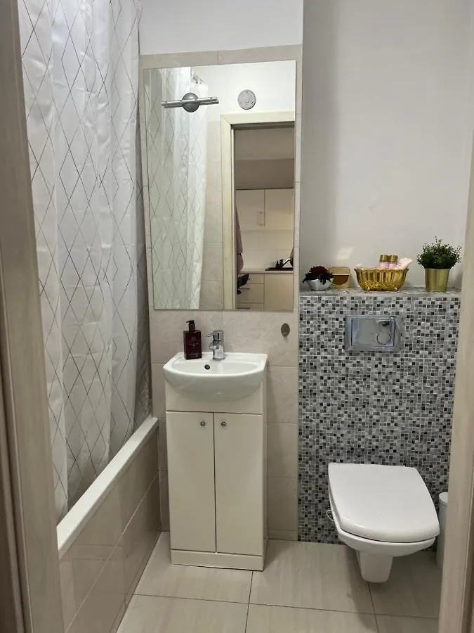 Apartament Mokotow Near City Center Varşova Daire